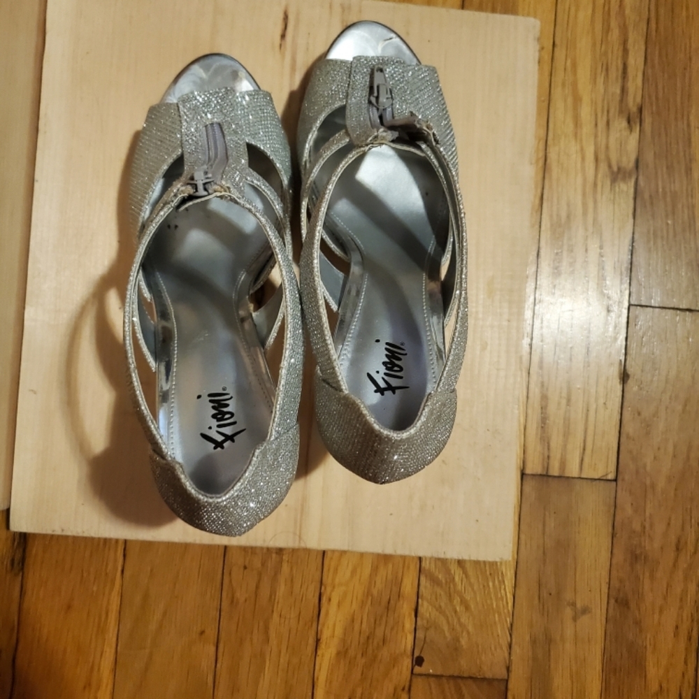 Glitter silver zip up sandals